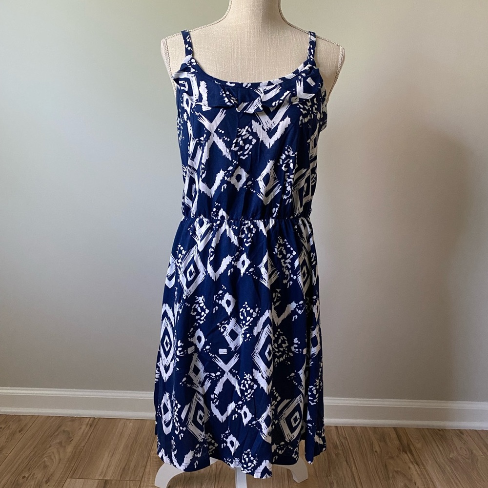 Sleeveless Sundress Geometric Print Blue and White - Picture 1 of 6